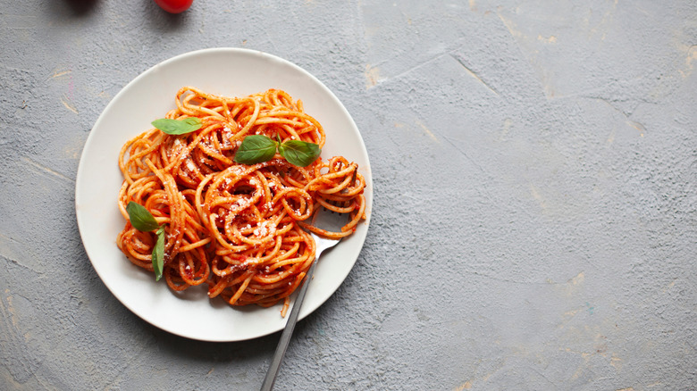 Plate of spaghetti in red sauce