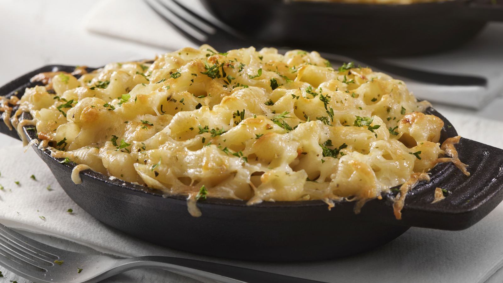 To Prevent Grainy Mac And Cheese, Don't Let Your Sauce Get Too Hot