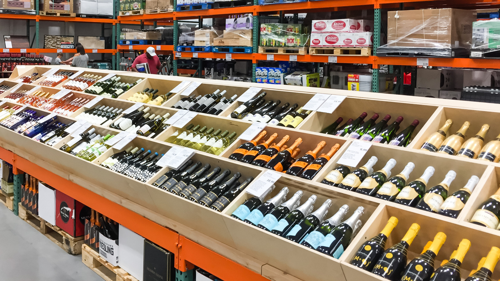 The Kirkland Alcoholic Beverage Costco Shoppers Find Severely Underrated - Tasting Table