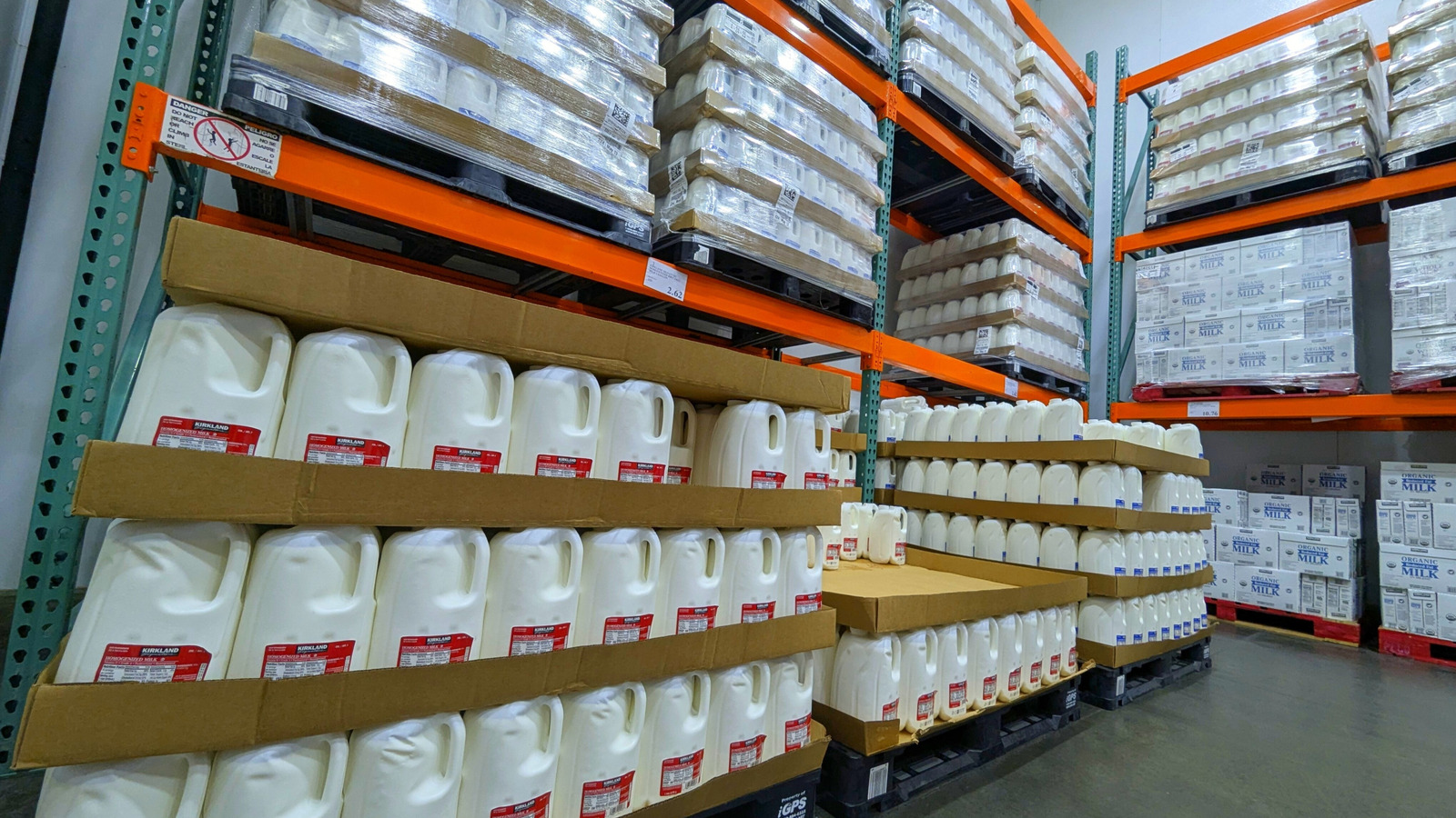 The Kirkland Almond Milk That Converts Even The Biggest Skeptics - Tasting Table