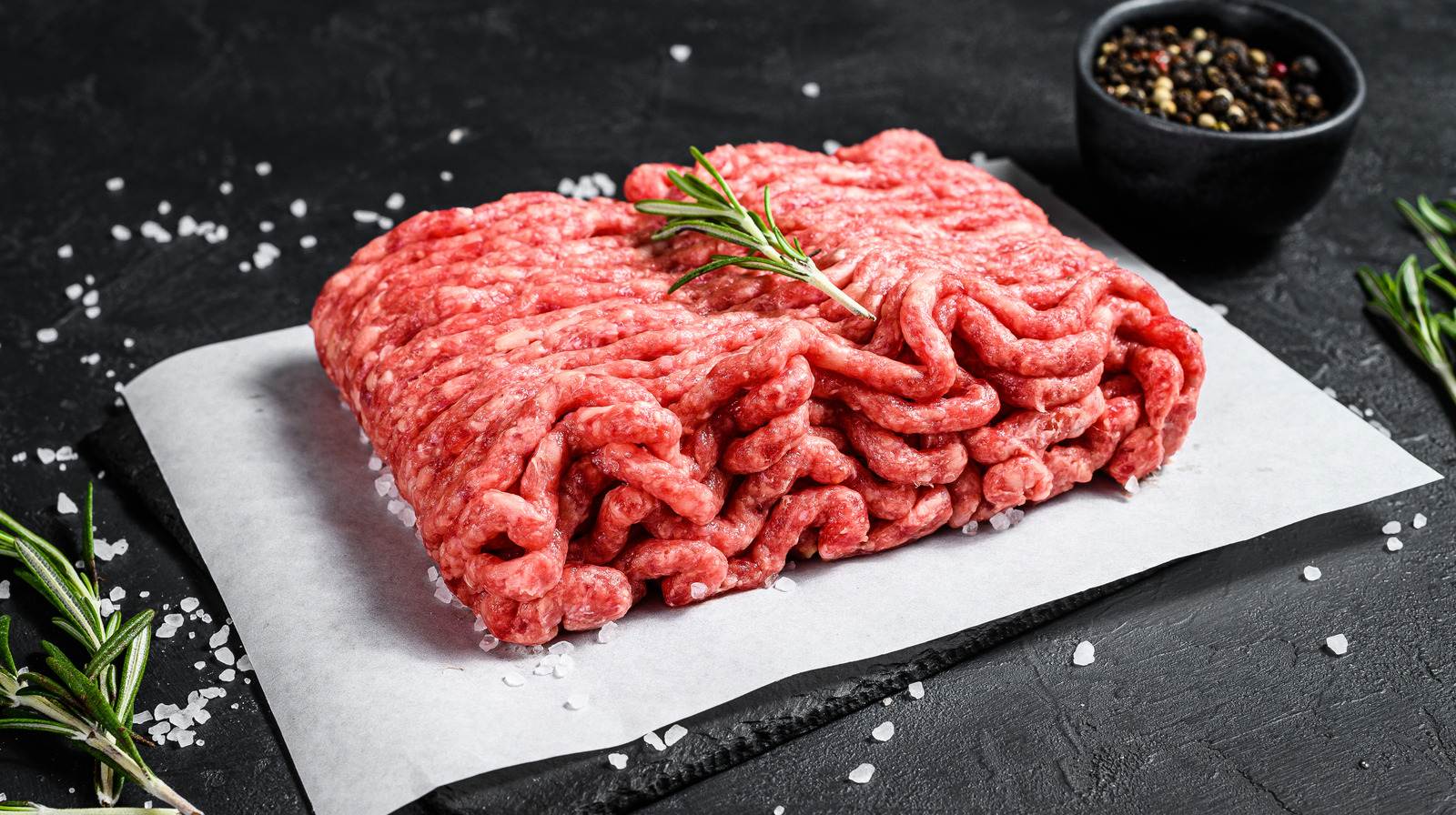 https://www.tastingtable.com/img/gallery/the-kitchen-tool-that-makes-cooking-ground-meat-easier-than-ever/l-intro-1667755179.jpg