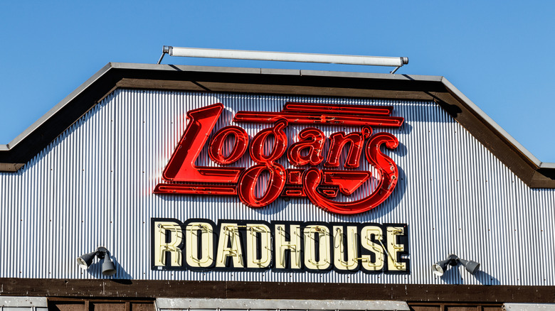 Logan's Roadhouse location