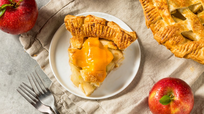 Apple pie topped with cheese 