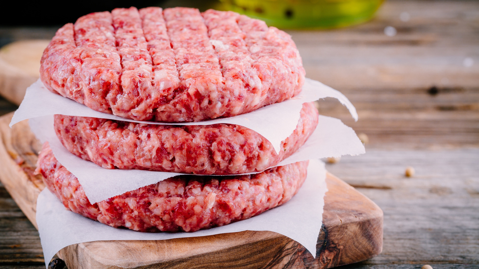 The Major Difference Between McDonald's And Wendy's Beef - Tasting Table