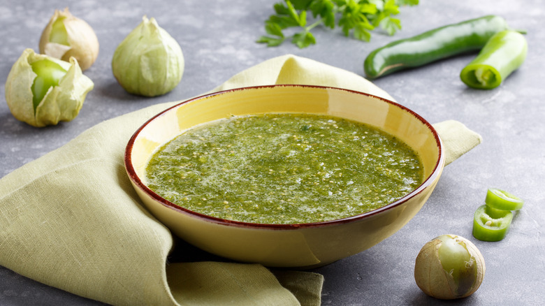 bowl of salsa verde and ingredients