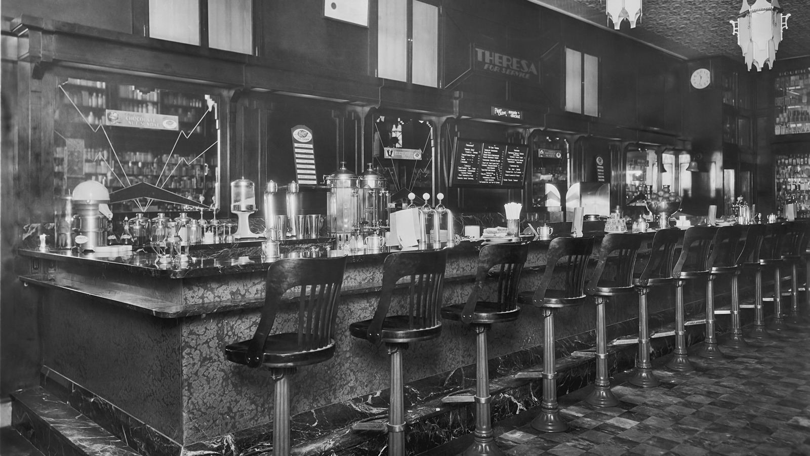 The Massive Collection Of Diner Relics Every History Buff Should See