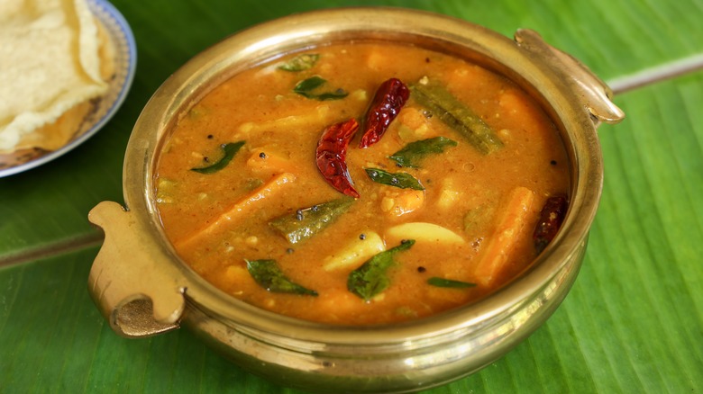 Curry with curry leaves and chili
