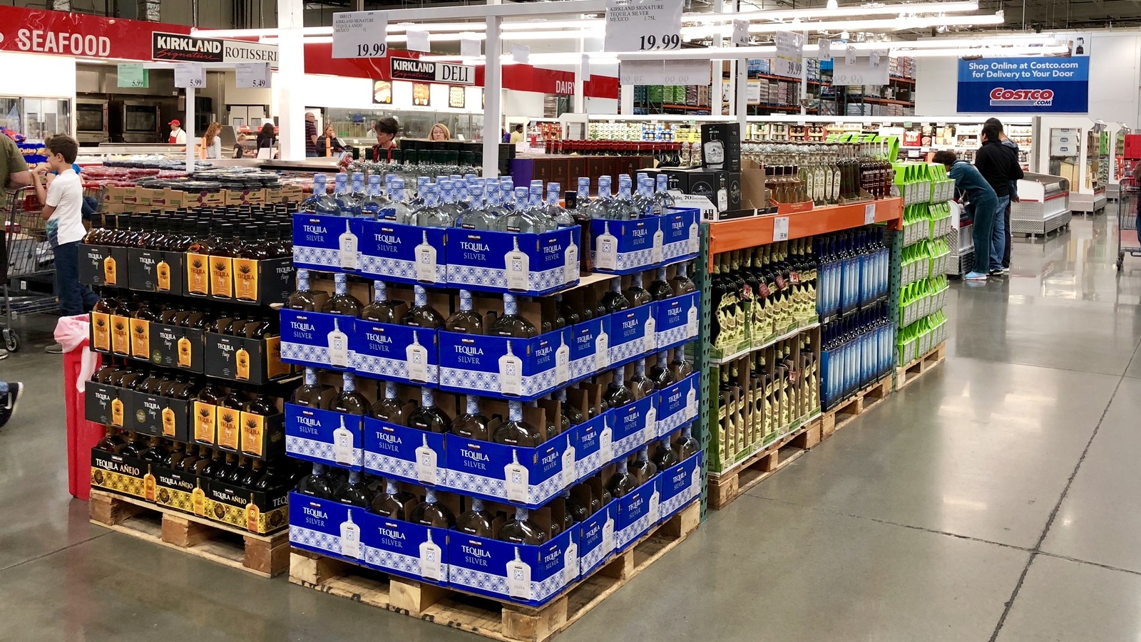 13 Popular Kirkland Liquors At Costco, Ranked By Online Reviews