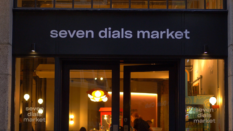 seven dials market entrance