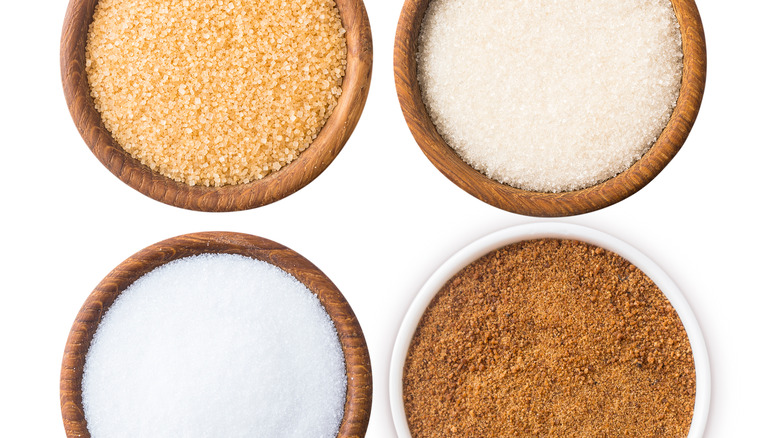 Four alternative sugars in bowls 