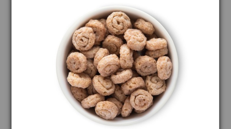bowl of cinnamon bun cereal