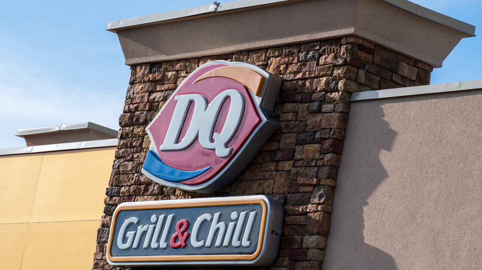 The Old-School Dairy Queen Mascot That Lasted Over 30 Years But Disappeared In 2001 - Tasting Table