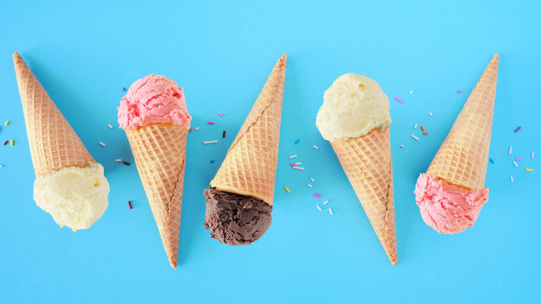 vanilla, strawberry, chocolate ice cream cones