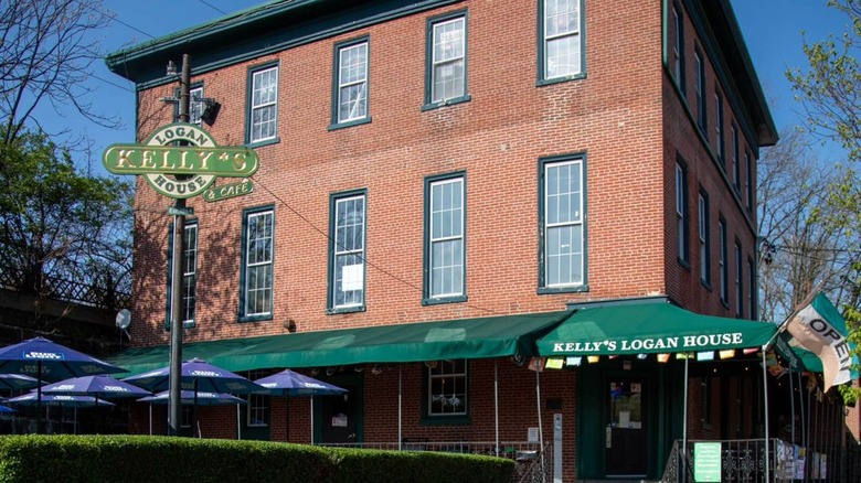 Outside Kelly's Logan House