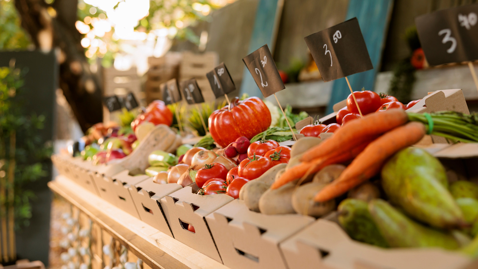 The One Fruit That's Always Worth Buying At A Farmers Market