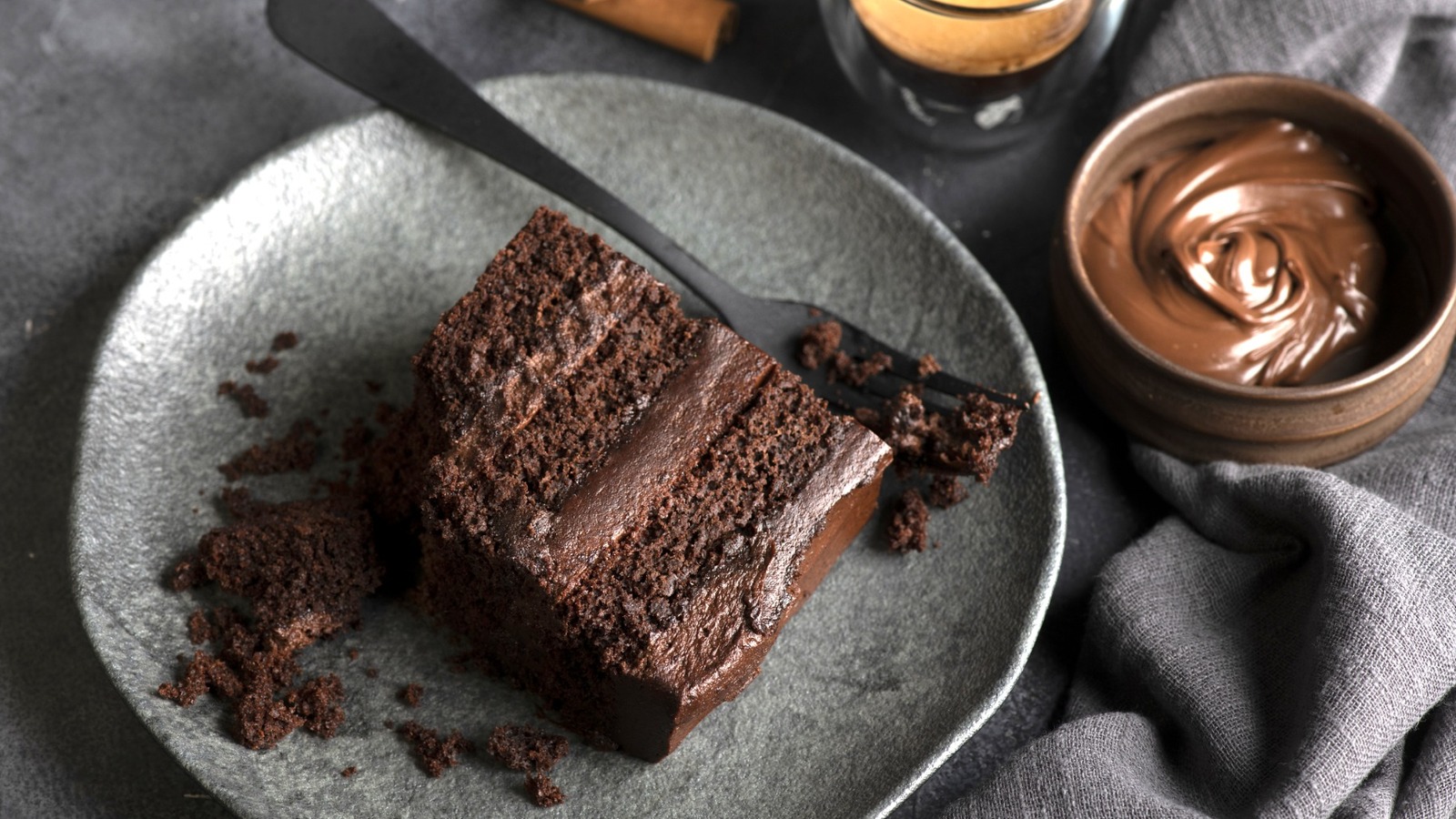 The One-Ingredient Upgrade That Adds Depth To Chocolate Desserts - Tasting Table