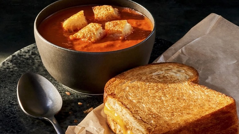 Panera grilled cheese and tomato soup combo