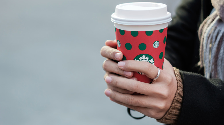Starbucks winter red cup