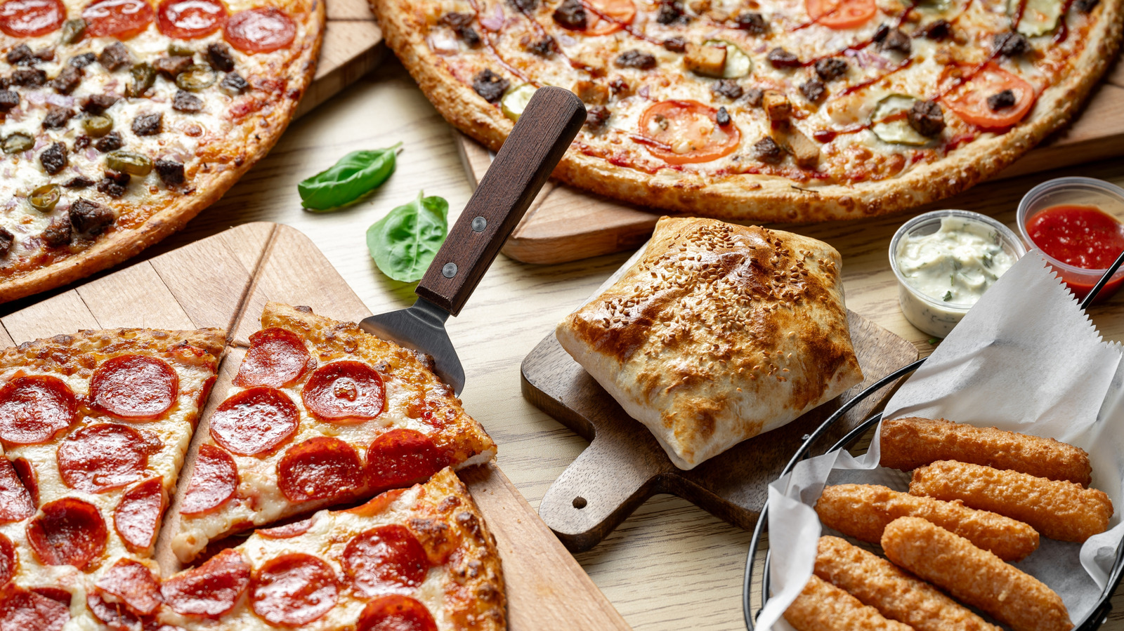 The Pizza Topping You Should Never Order (Just Add It At Home Instead) - Tasting Table