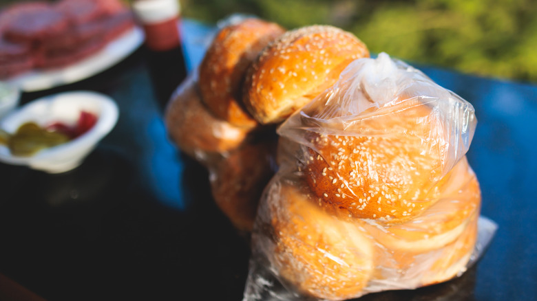 hamburger buns in bag at cookout