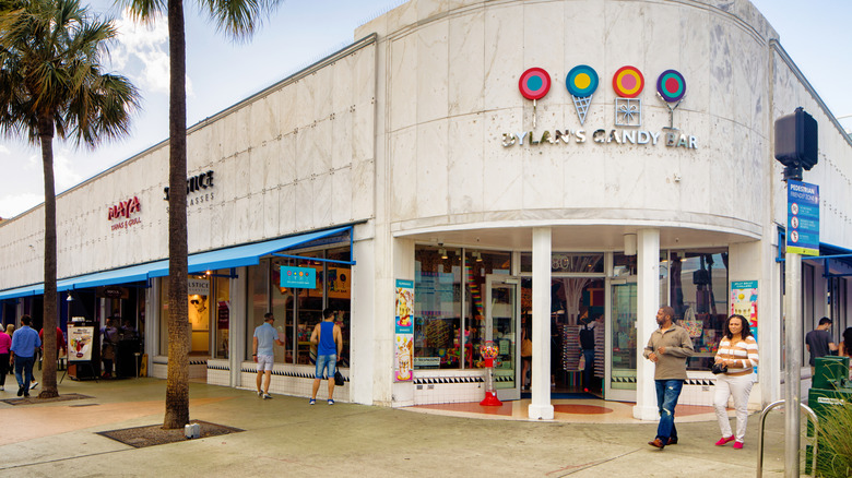 Exterior of a Dylan's Candy Bar location