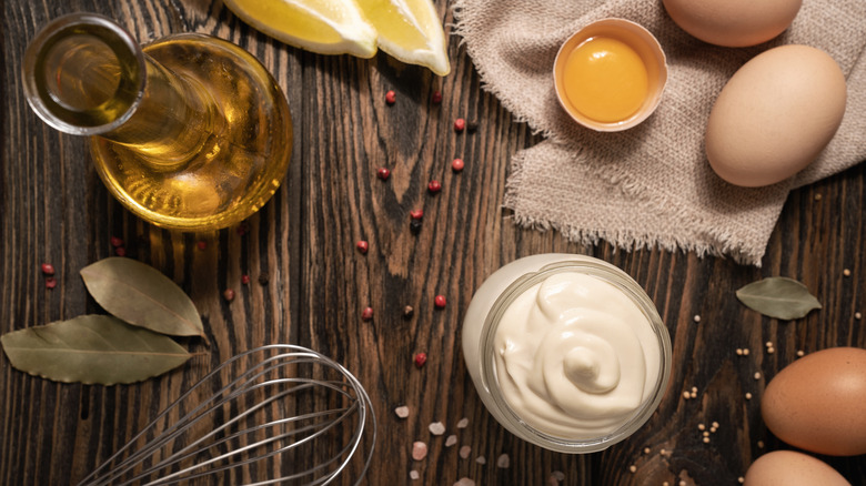 ingredients for homemade mayonnaise