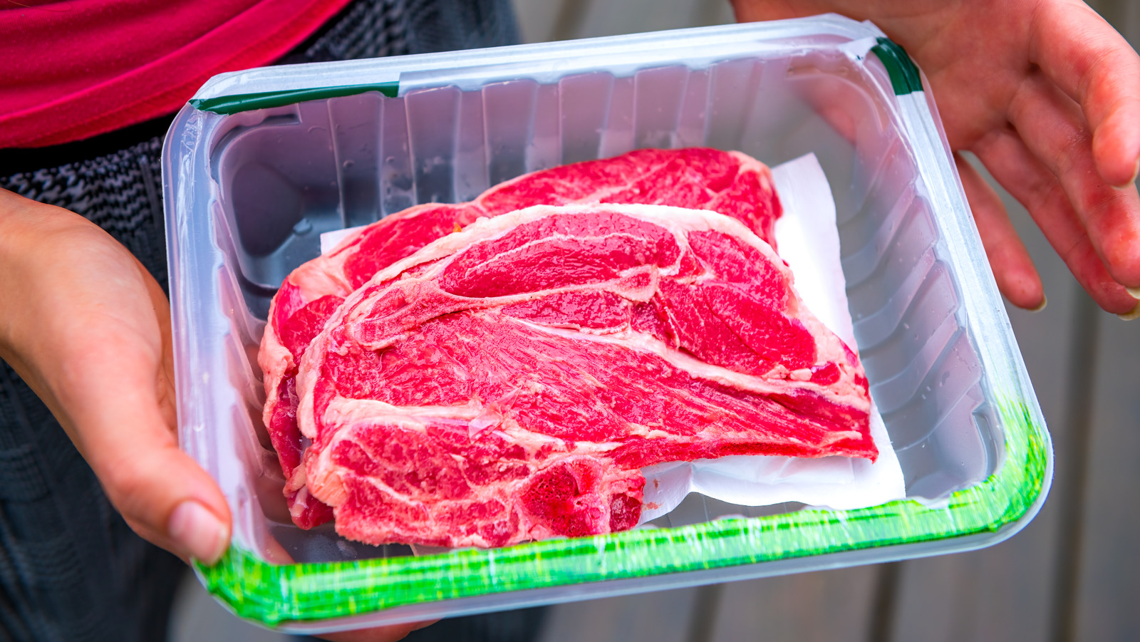 The Purpose Behind The Absorbent Padding Found In Meat Packaging
