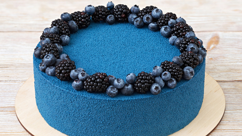 Blue velvet cake with berries