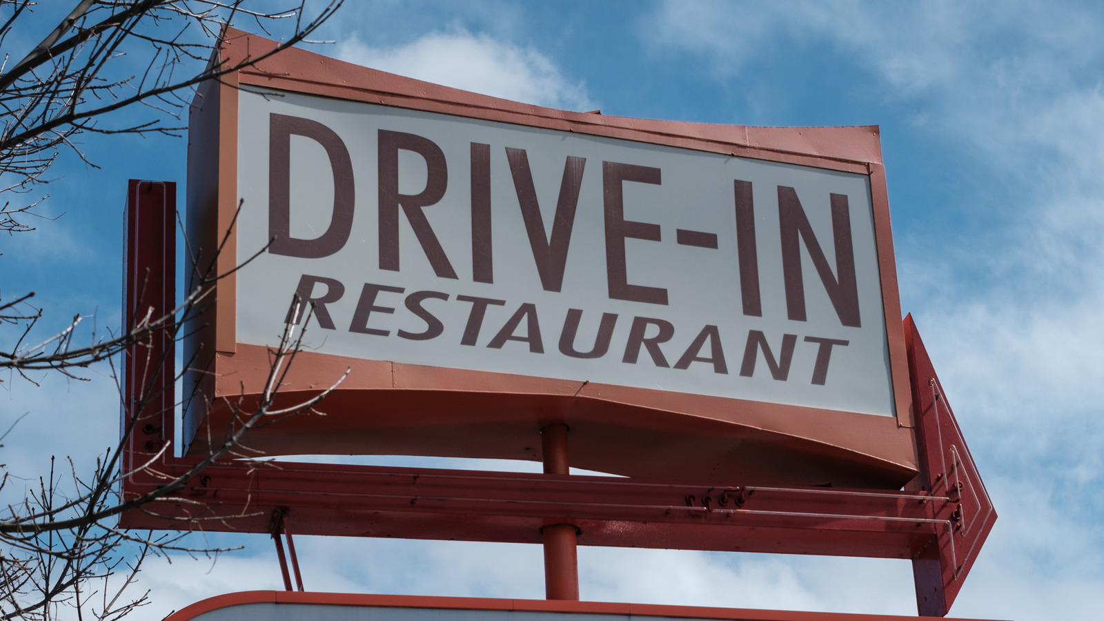 The Retro Drive-In Chain That Ruled The 1970s Has Just A Few Locations Left Today - Tasting Table