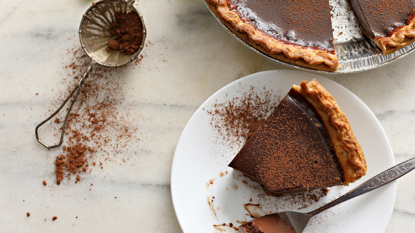 The Rich Wine Pairing That's Perfect With Chocolate Chess Pie