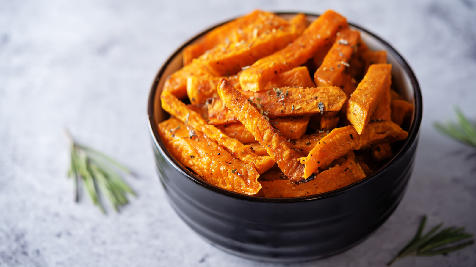 The Roasted Sweet Potato Mistake That Leads To Soggy Results - Tasting Table