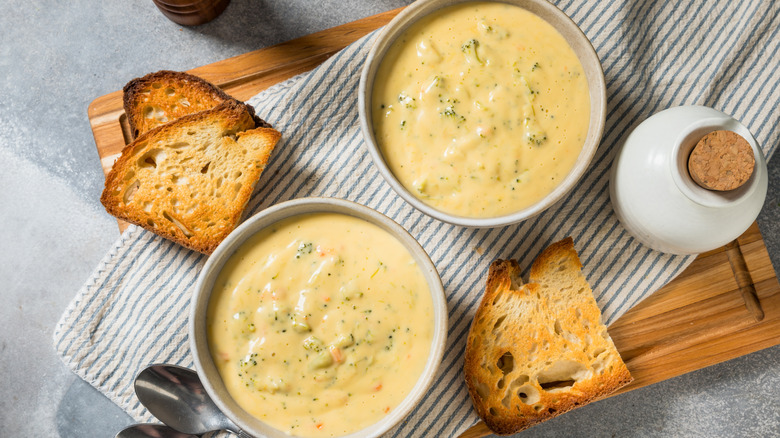 broccoli cheese soup with crusty toasted bread