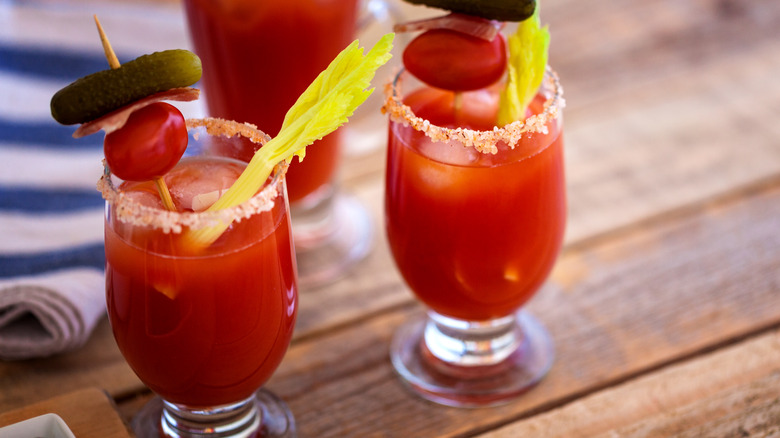 bloody mary with rim