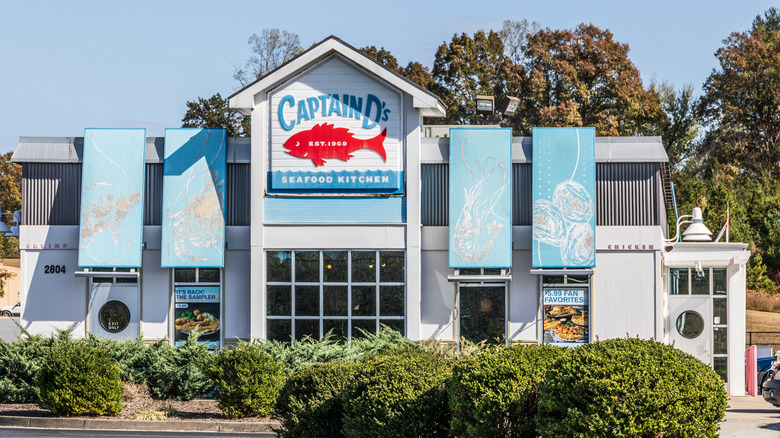 Exterior of Captain D's Seafood restaurant