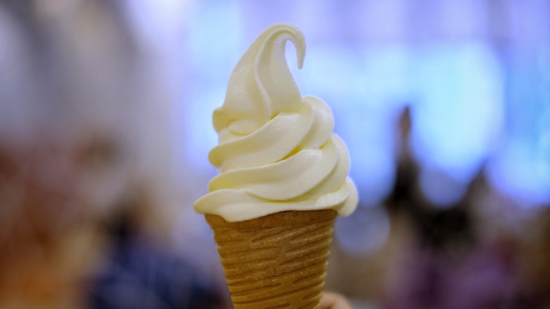 Soft-serve ice cream come