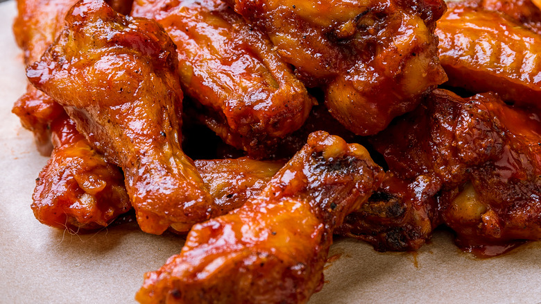 Barbecue wings