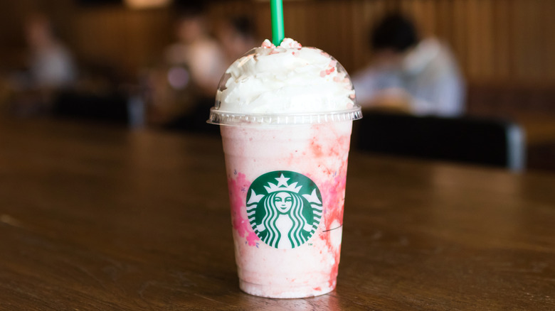 pink starbucks frappuccino 