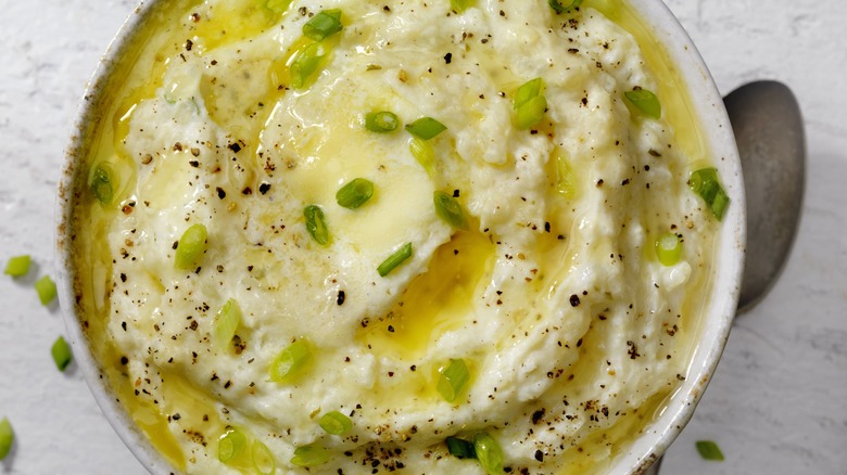 Mashed cauliflower with toppings