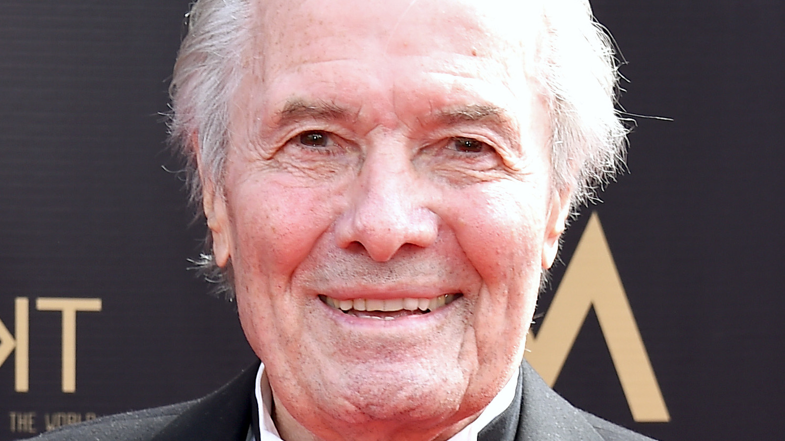 The Secret To Jacques Pépin's Perfectly Crisp Fried Chicken Breasts