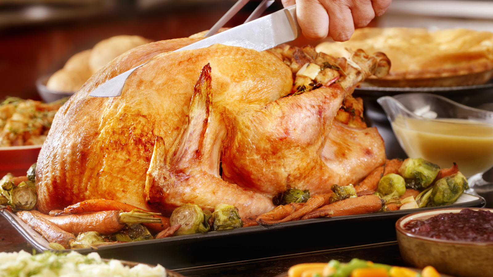 The Sheet Pan Hack For Carving Turkey Without A Mess
