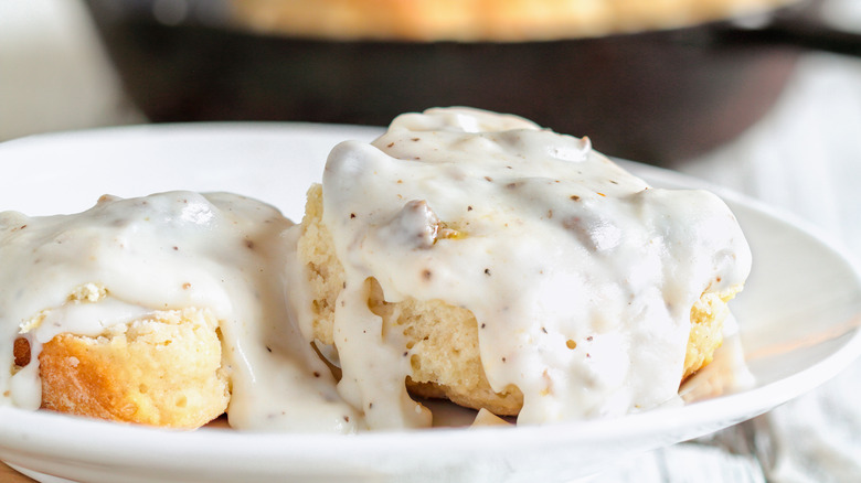 Southern sausage gravy and biscuits 