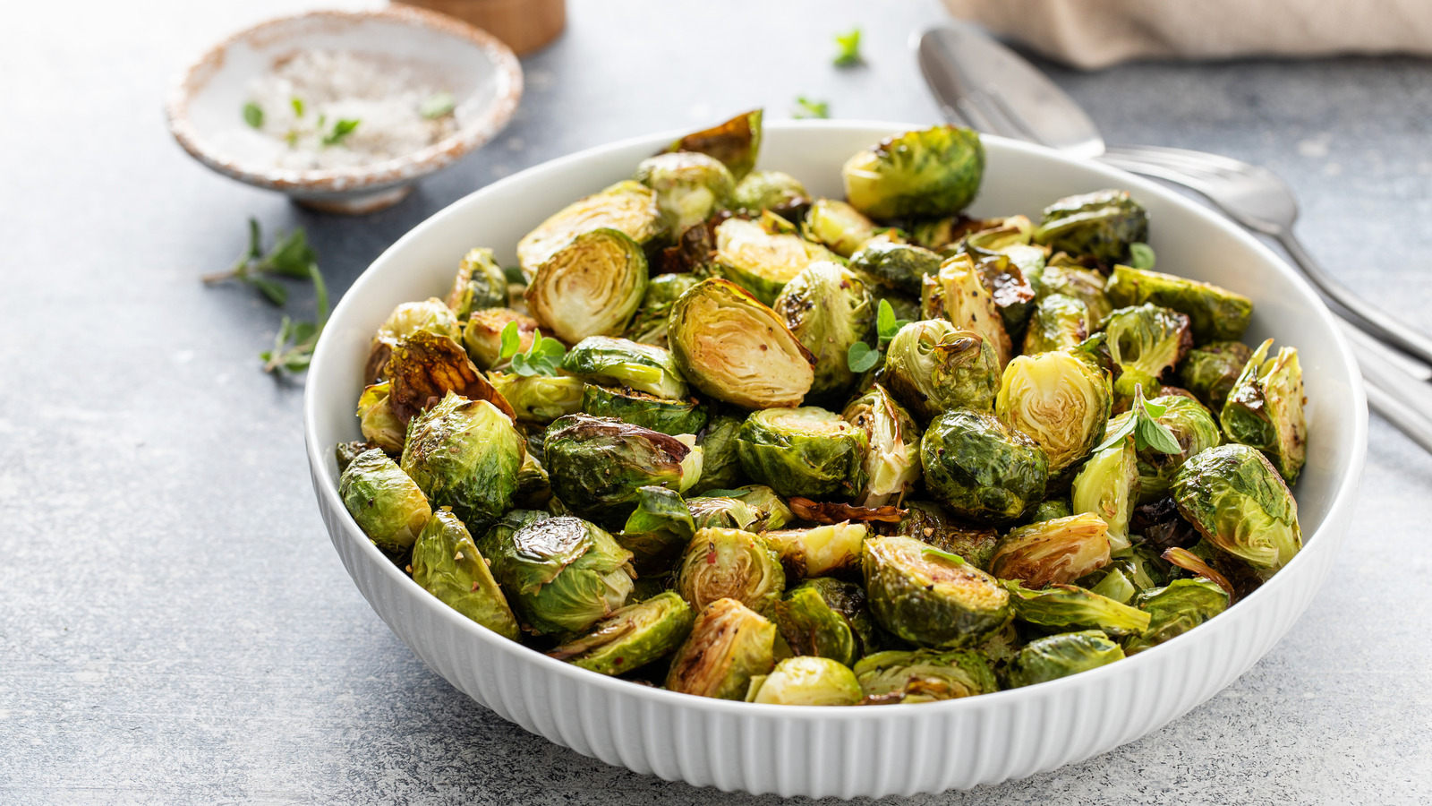 The Simple Mistake That Can Leave Brussels Sprouts Firm And Mushy At The Same Time - Tasting Table