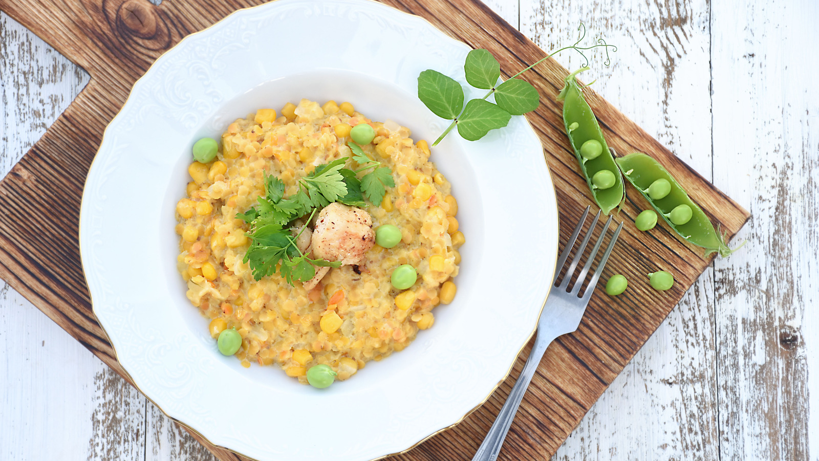 ризотто с грибами остерия марио. ризотто с зеленым горошком. посыпаем рис зеленью. ризотто с цыпленком. ризотто с горошком и морковью.