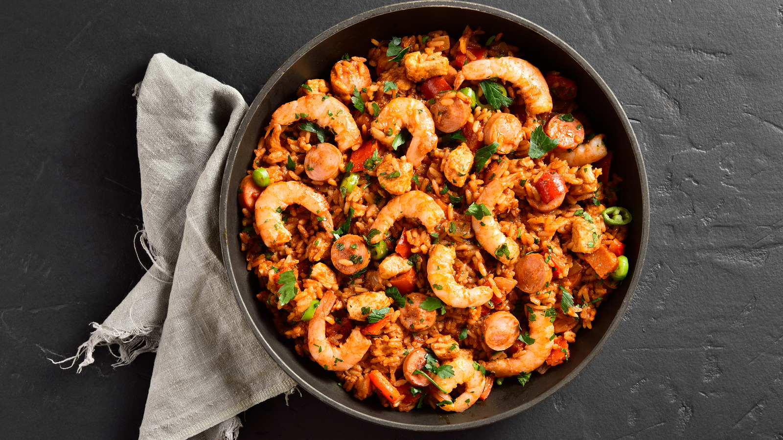 The Simple Tip To Add More Flavor To Vegetables When Making Jambalaya