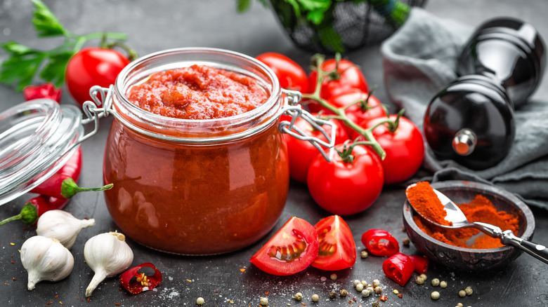 Tomato sauce in jar 