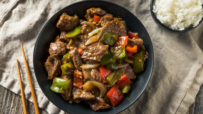 Beef and pepper stir fry