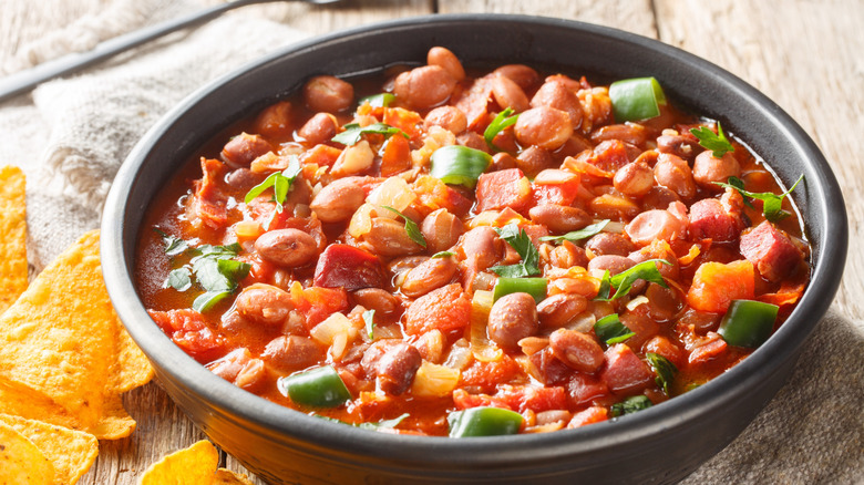 pinto beans with chiles