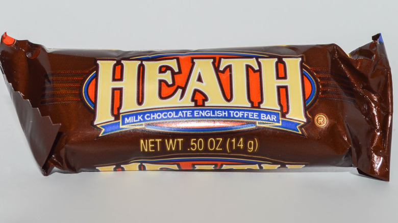 a mini sized Heath bar in brown wrapping