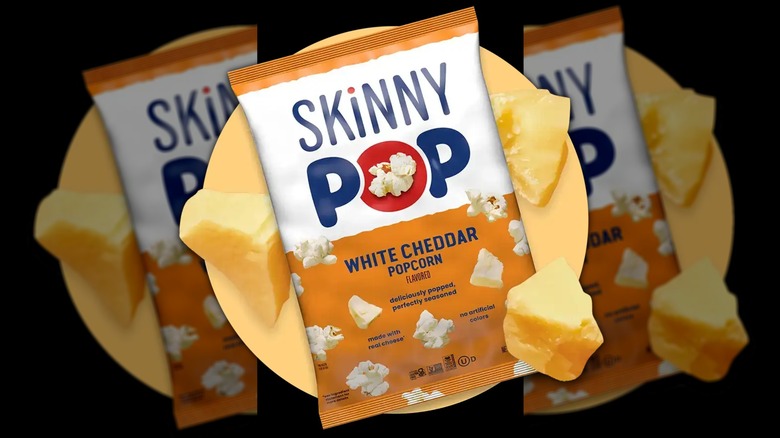 a white cheddar bag of Skinnypop