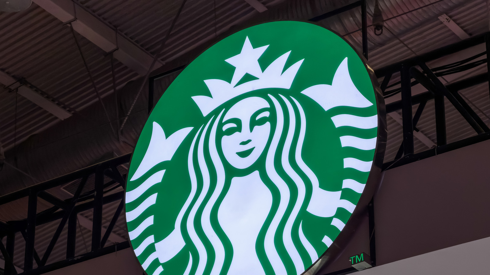 The Starbucks Secret Menu Drink That's Inspired By A Classic Fall Treat